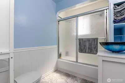 10082 Des Moines Memorial Drive S, Seattle, WA 98168 - Photo 16