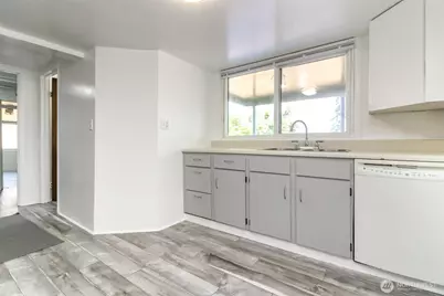 10082 Des Moines Memorial Drive S, Seattle, WA 98168 - Photo 30