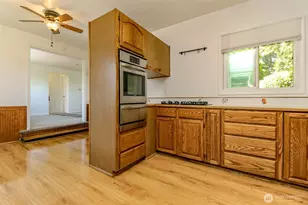 10082 Des Moines Memorial Dr S, Seattle, WA 98168 - Photo 14