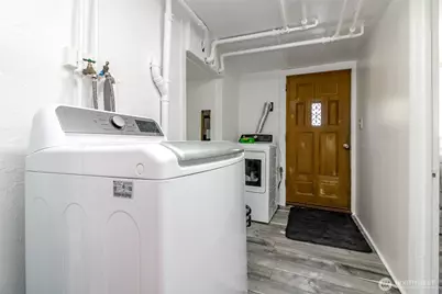 10082 Des Moines Memorial Drive S, Seattle, WA 98168 - Photo 22