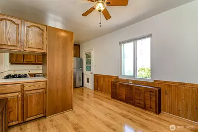 10082 Des Moines Memorial Drive S, Seattle, WA 98168 - Photo 10