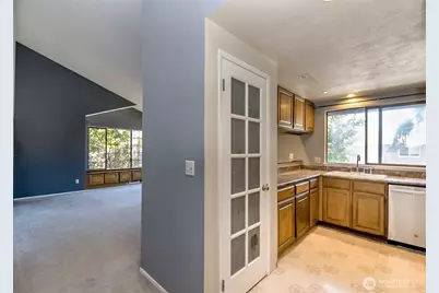 8408 18th Avenue W #2-201, Everett, WA 98204 - Photo 4