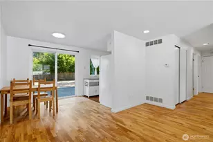 1344 NE 164th Pl, Bellevue, WA 98008 - Photo 8