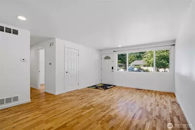 1344 NE 164th Place, Bellevue, WA 98008 - Photo 4