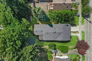 8538 Ashworth Ave N, Seattle, WA 98103 - Photo 36