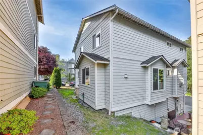 1102 Chestnut Street, Everett, WA 98201 - Photo 4