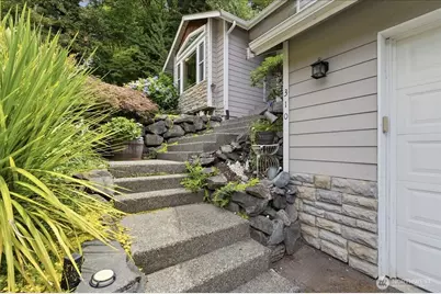 310 Fife Way, Milton, WA 98354 - Photo 4
