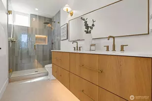2456 55th Ave SW, Seattle, WA 98116 - Photo 8