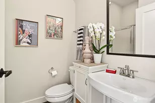 427 13th Ave E, Seattle, WA 98102 - Photo 34