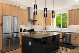21907 25th St SE, Bothell, WA 98021 - Photo 2