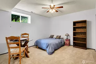 24520 SE 24th St, Sammamish, WA 98075 - Photo 26