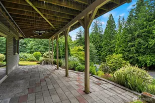 24520 SE 24th St, Sammamish, WA 98075 - Photo 22