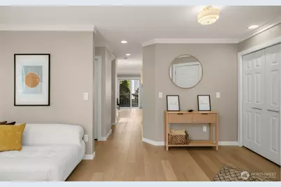 104 9th Lane #127, Kirkland, WA 98033 - Photo 2