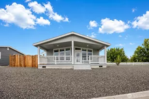 906 S C St, Moses Lake, WA 98837 - Photo 2