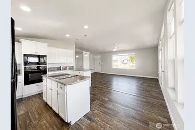 906 S C Street, Moses Lake, WA 98837 - Photo 6