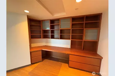 2033 2nd Avenue #2302, Seattle, WA 98121 - Photo 26