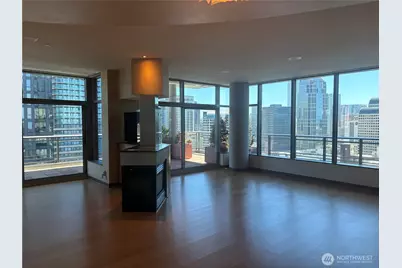 2033 2nd Avenue #2302, Seattle, WA 98121 - Photo 4