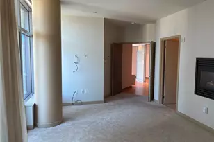 2033 2nd Ave, Seattle, WA 98121 - Photo 28