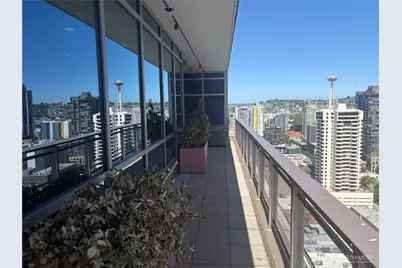 2033 2nd Avenue #2302, Seattle, WA 98121 - Photo 18