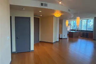 2033 2nd Ave, Seattle, WA 98121 - Photo 8