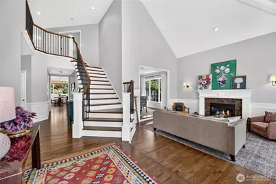 118 246th Way SE, Sammamish, WA 98074 - Photo 4
