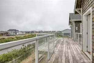 470 W Wind St, Ocean Shores, WA 98569 - Photo 32