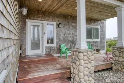 470 W Wind Street, Ocean Shores, WA 98569 - Photo 2