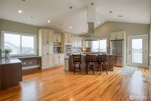 470 W Wind St, Ocean Shores, WA 98569 - Photo 18