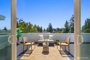 10240 40th Ave SW, Seattle, WA 98146 - Photo 4