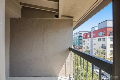 14300 32nd Avenue NE #410, Seattle, WA 98125 - Photo 26
