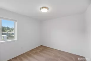 14300 32nd Ave NE, Seattle, WA 98125 - Photo 22
