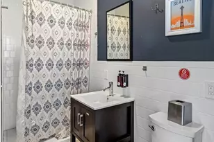 1225 E Jefferson St, Seattle, WA 98122 - Photo 10