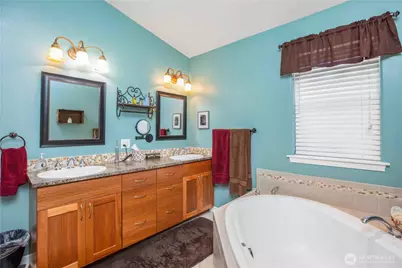 20851 Stottlemeyer Road NE, Poulsbo, WA 98370 - Photo 14