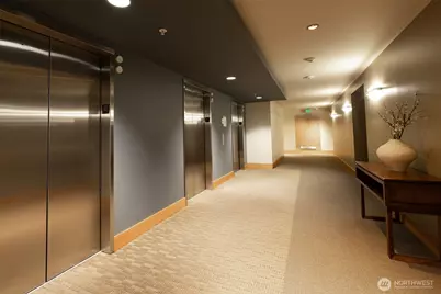 10650 NE 9th Place #1023, Bellevue, WA 98004 - Photo 14