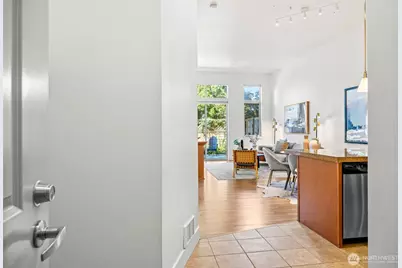 6801 Greenwood Avenue N #106, Seattle, WA 98103 - Photo 4