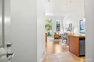6801 Greenwood Ave N, Seattle, WA 98103 - Photo 4