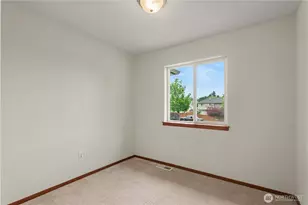 1100 Grant Pl, Snohomish, WA 98290 - Photo 16
