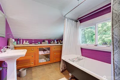4655 Eastern Avenue N, Seattle, WA 98103 - Photo 24