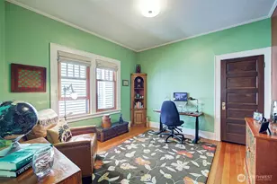4655 Eastern Ave N, Seattle, WA 98103 - Photo 18