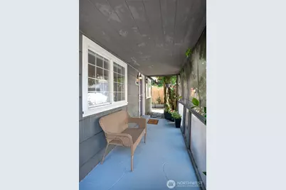 11350 28th Avenue NE, Seattle, WA 98125 - Photo 2
