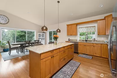 16411 Country Club Drive, Burlington, WA 98233 - Photo 12