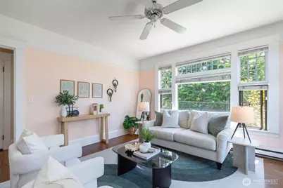 904 E Miller Street #4, Seattle, WA 98102 - Photo 2