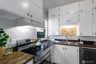 904 E Miller St, Seattle, WA 98102 - Photo 14