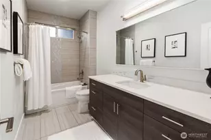 2627 SW 100th St, Seattle, WA 98146 - Photo 32