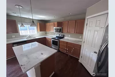 7304 35th Place NE, Marysville, WA 98270 - Photo 6