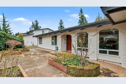 14121 SE Fairwood Boulevard, Renton, WA 98058 - Photo 2