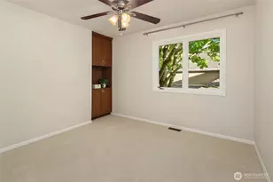 1010 106th Ave SE, Bellevue, WA 98004 - Photo 34