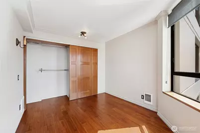 2201 3rd #1602, Seattle, WA 98121 - Photo 6