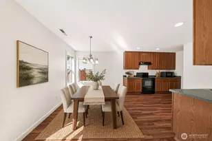 19701 100th St E, Bonney Lake, WA 98391 - Photo 10
