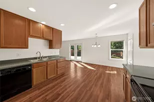 19701 100th St E, Bonney Lake, WA 98391 - Photo 8